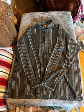 Rugged point shirt size X-Large